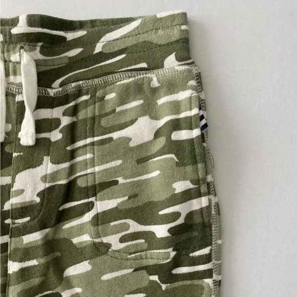 Splendid Boys Camo Sweat Shorts 7 NWT - Picture 3 of 4